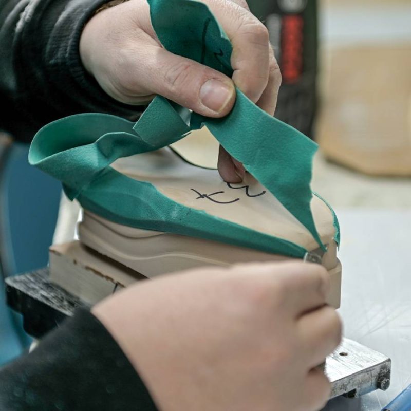 sviluppo modelli in resina di fondi per calzature