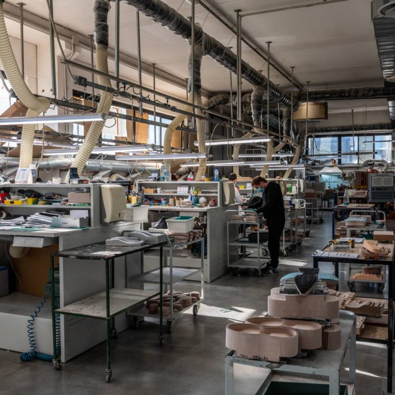 progettazione di modelli in resina di fondi per calzature